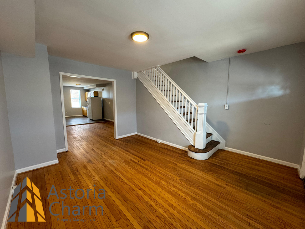 1512 N Luzerne Ave - Photo 3 of 26