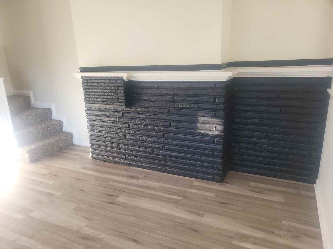 322 W Elizabeth St - Photo 2 of 12