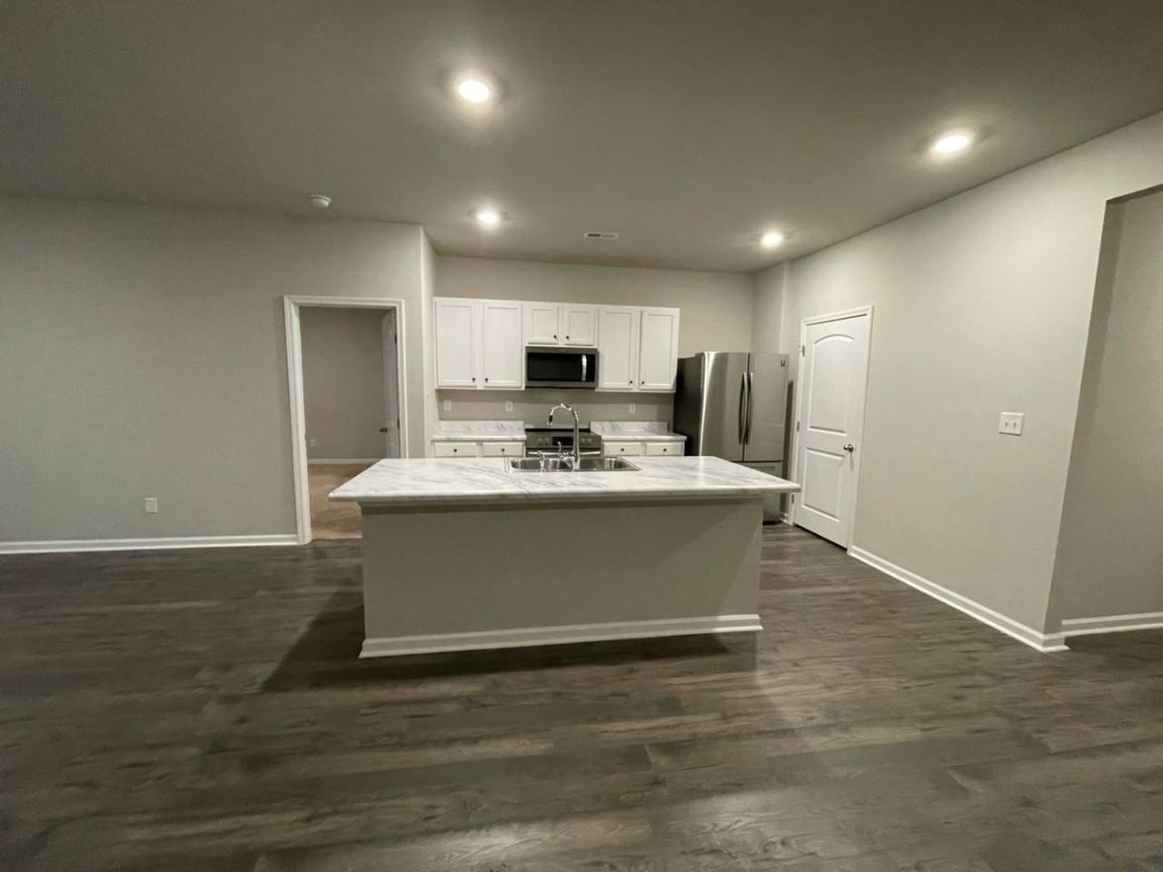 29770 Abbeywood Ln - Photo 3 of 27