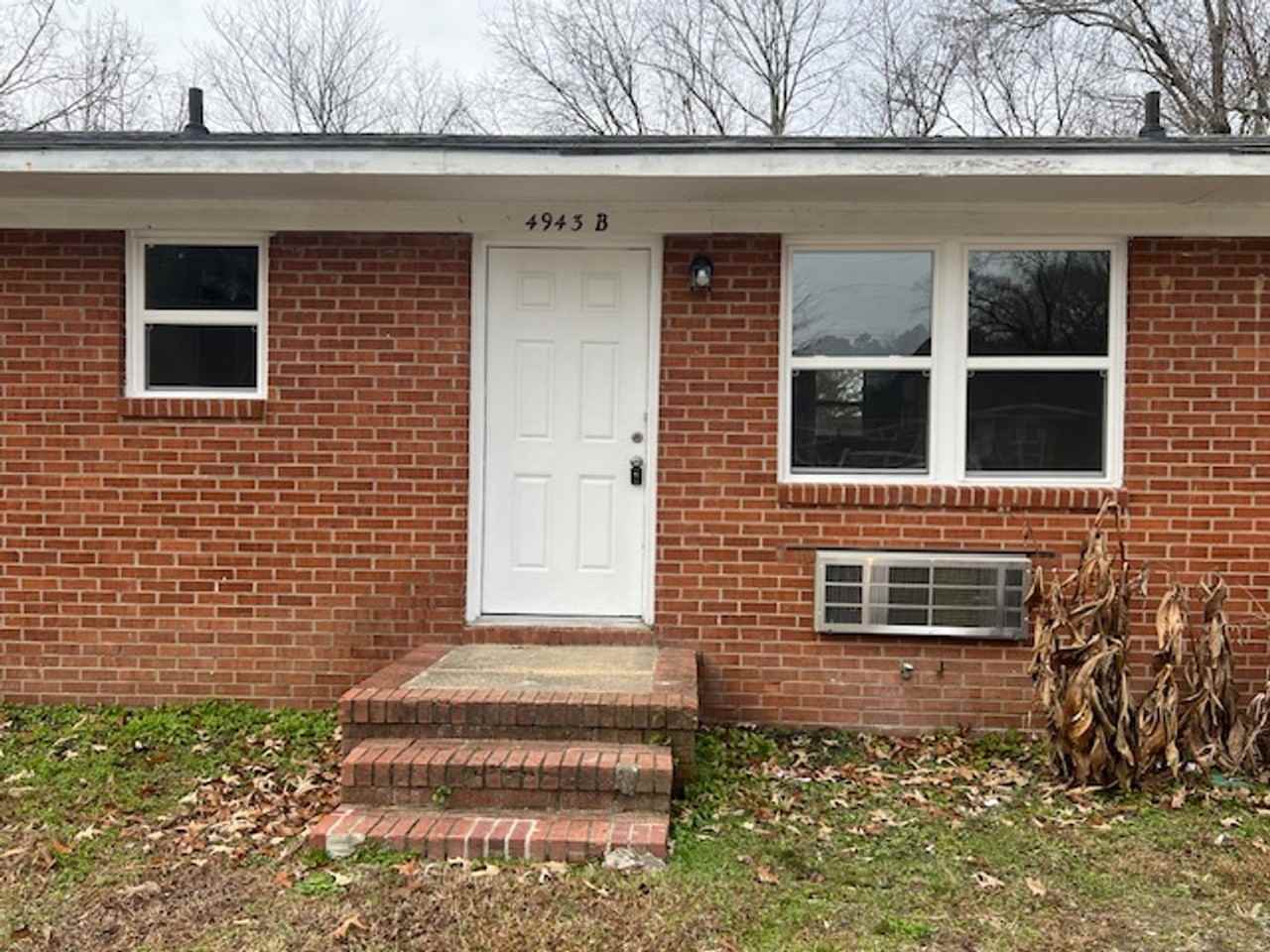 4943 Fieldcrest Dr Apt B #Apt B