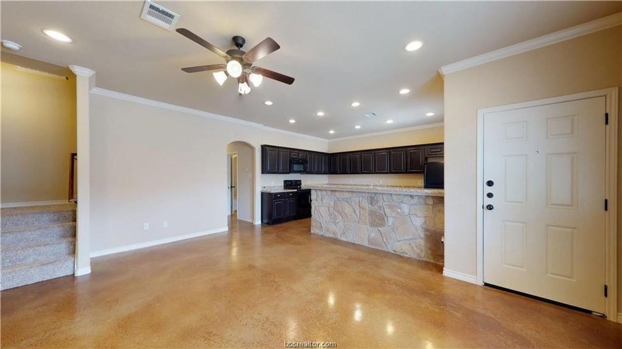 116 Kimber Ln - Photo 5 of 10