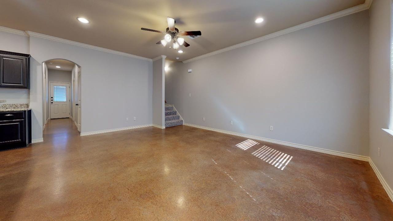 134 Knox Dr - Photo 2 of 11