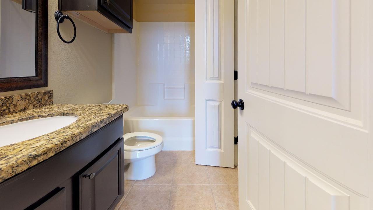 138 Knox Dr - Photo 4 of 15