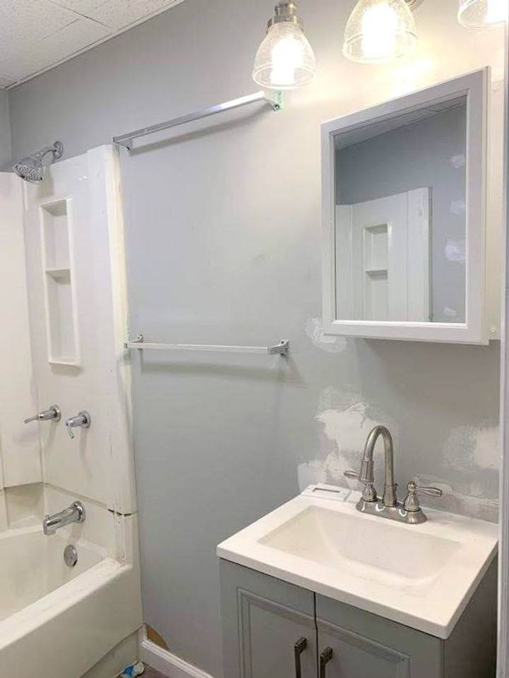 3230 Dawson St - Photo 4 of 11