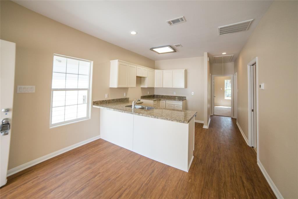 16917 Glenheath - Photo 2 of 35