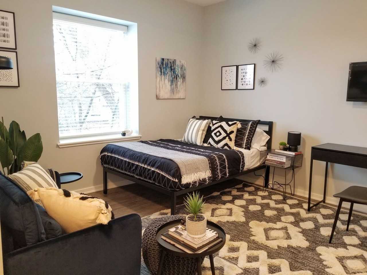 5240 5240 N. Winthrop - 116 #116 - Photo 4 of 12