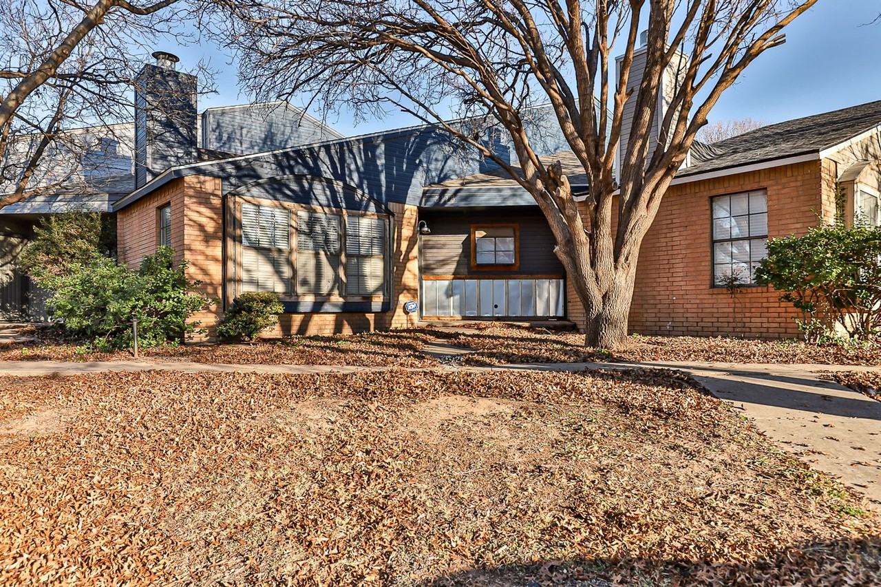 3114 74th St - Photo 3 of 40