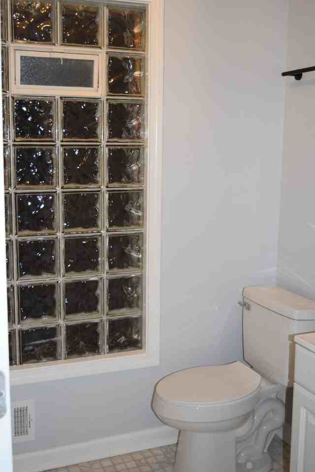 315 Voorheis St #B - Photo 6 of 8