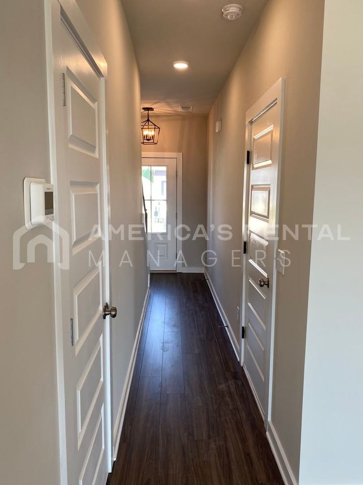 11 County Road 1702 - Photo 4 of 34