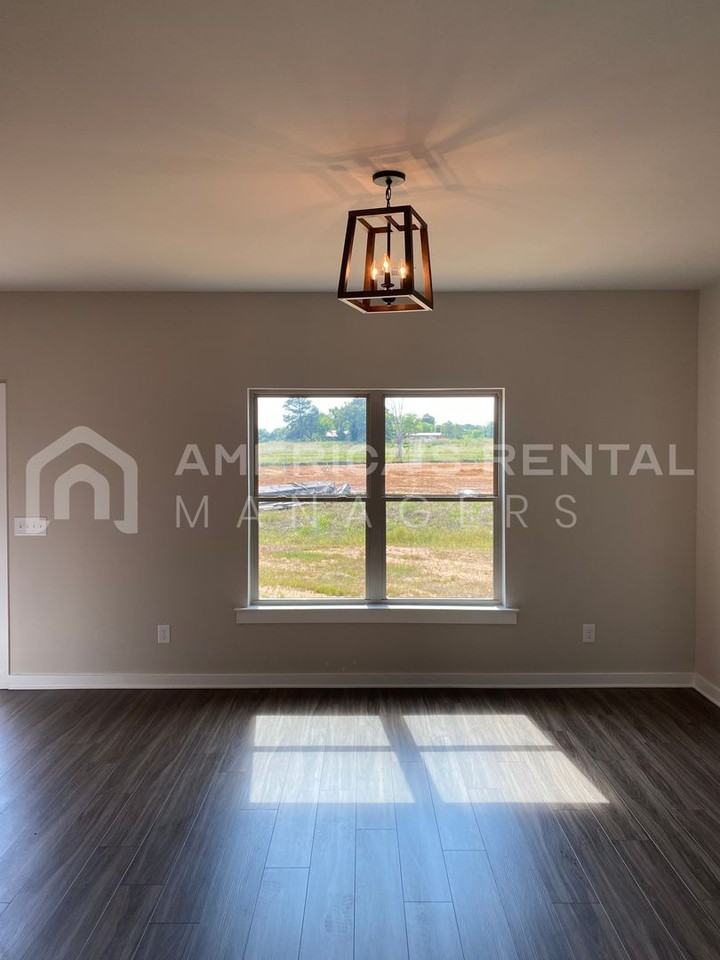 11 County Road 1702 - Photo 5 of 34