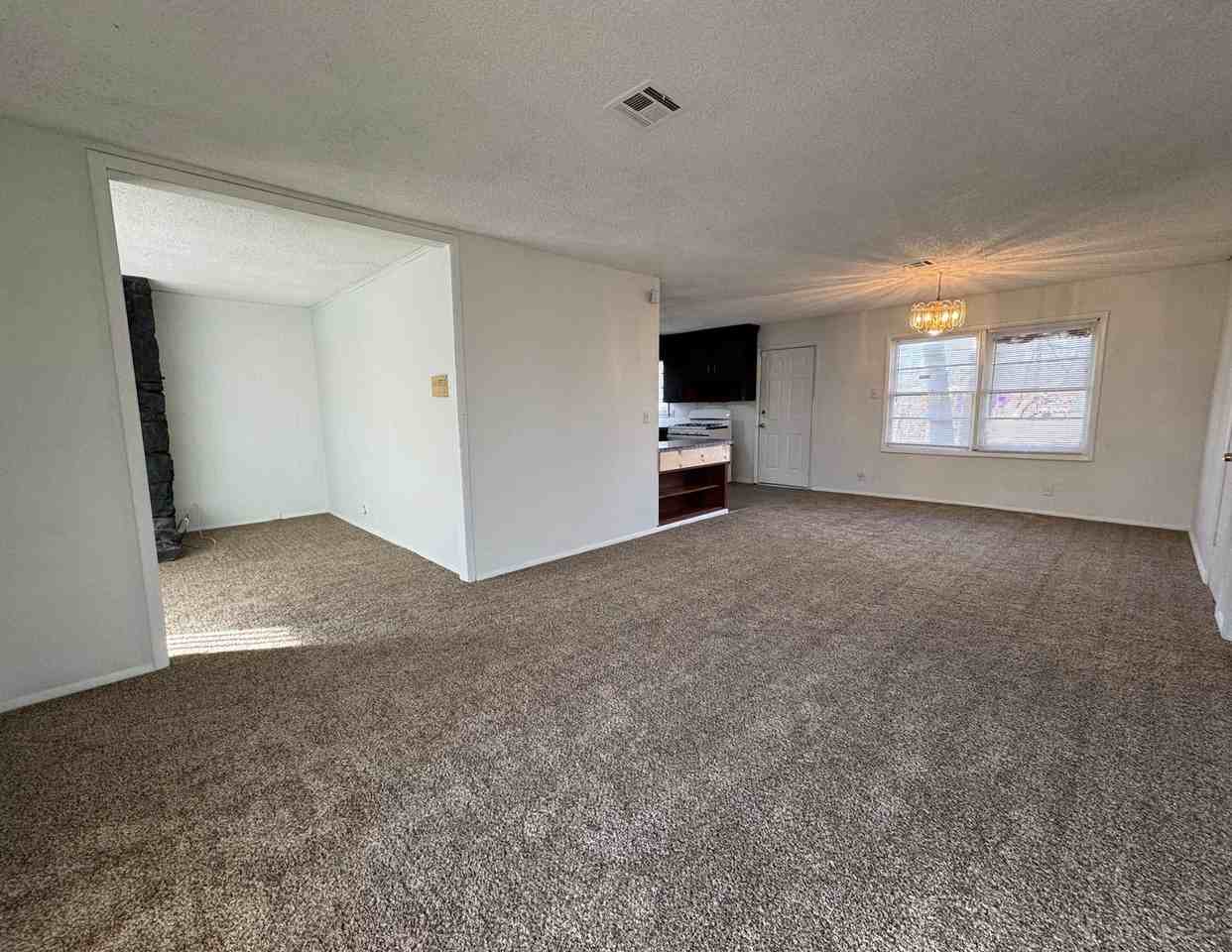 307 W 50th Ct N - Photo 3 of 21