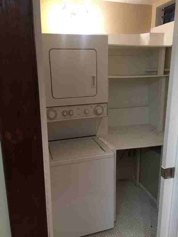 906 Chelham Way - Photo 4 of 7