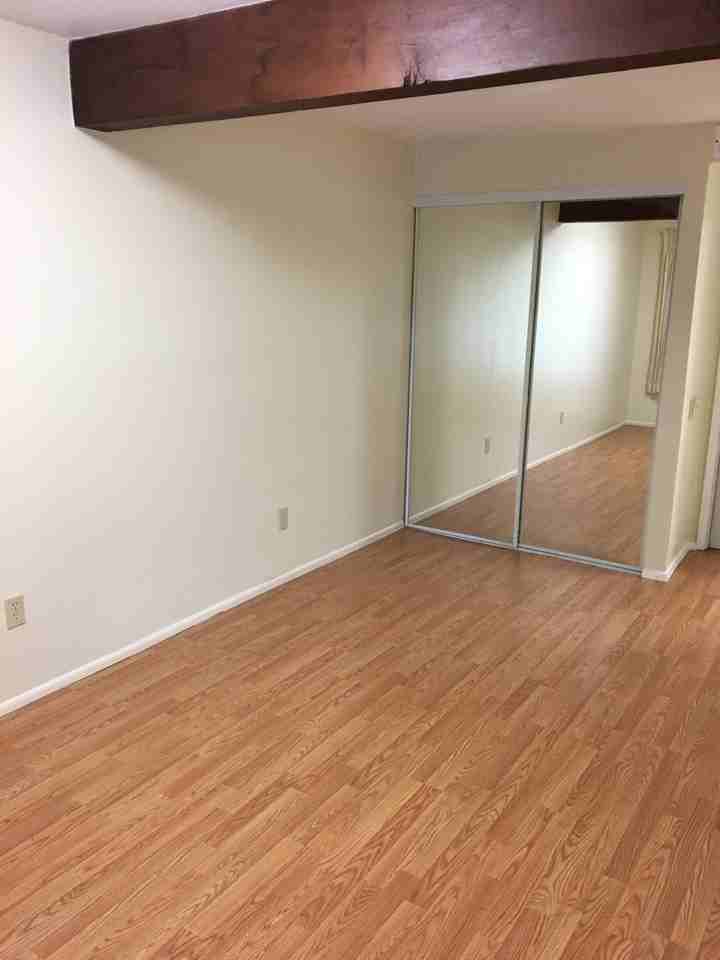 906 Chelham Way - Photo 7 of 7