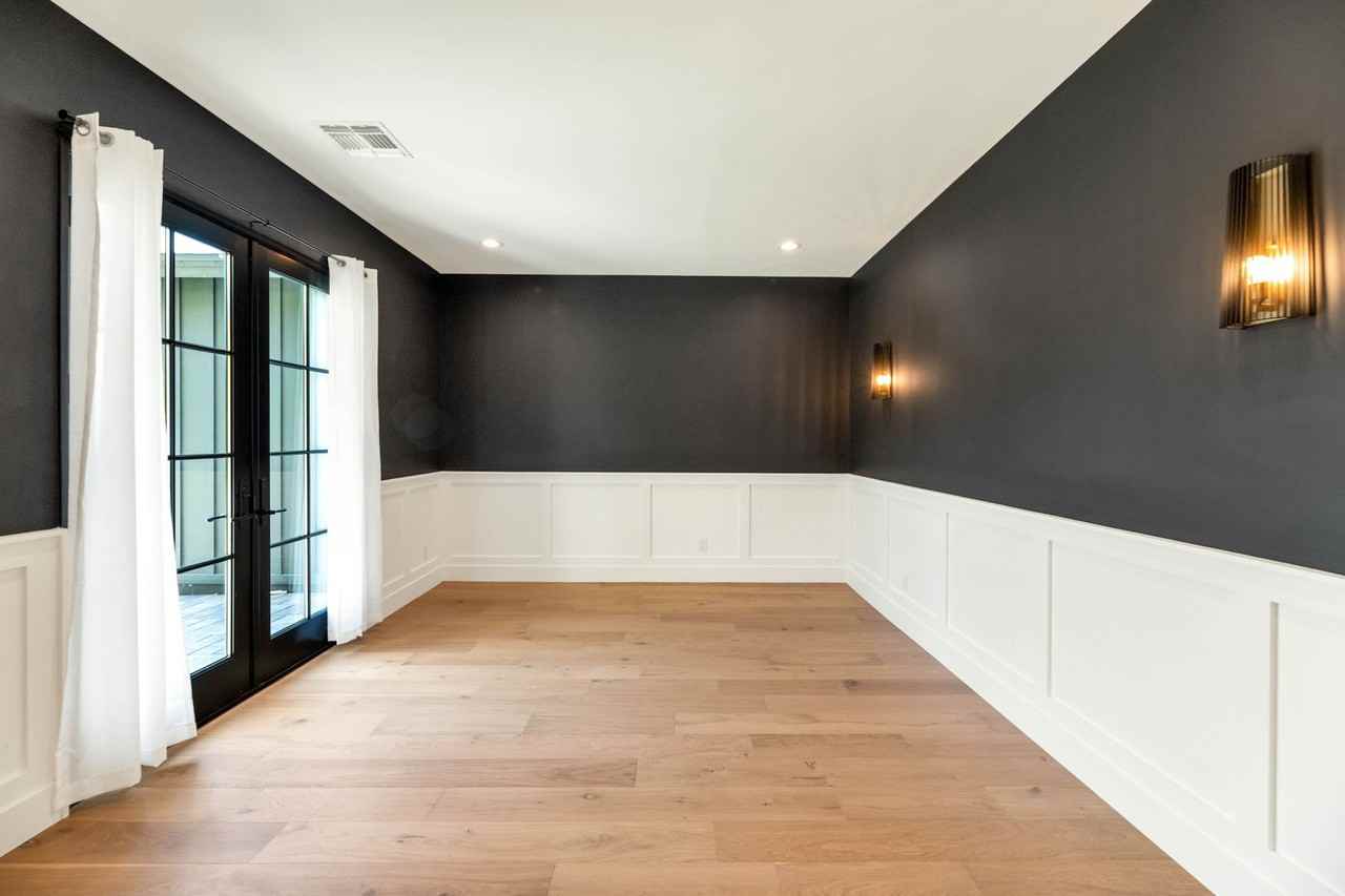 4518 N 39th St - Photo 3 of 29