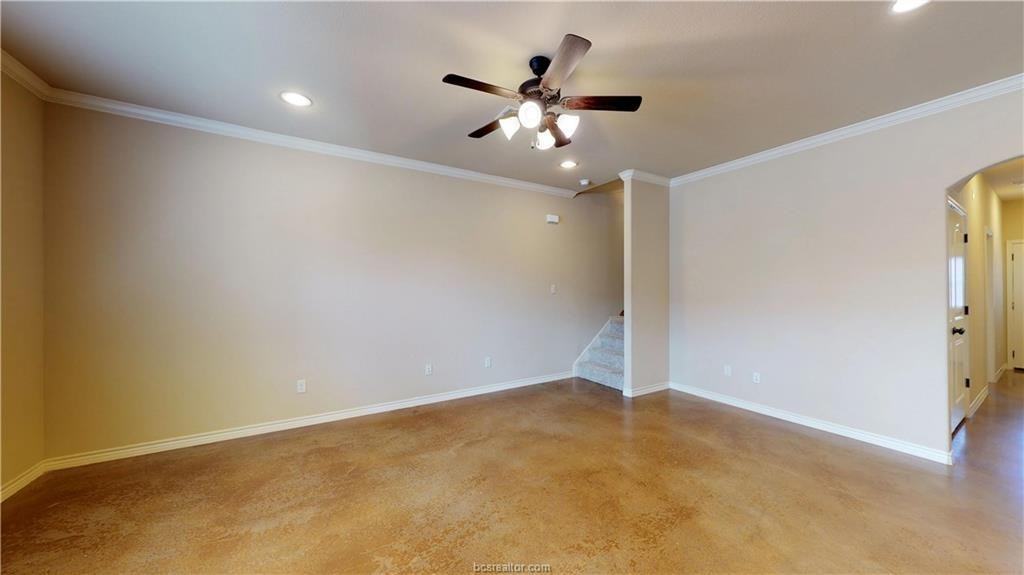 105 Kimber Ln - Photo 2 of 25