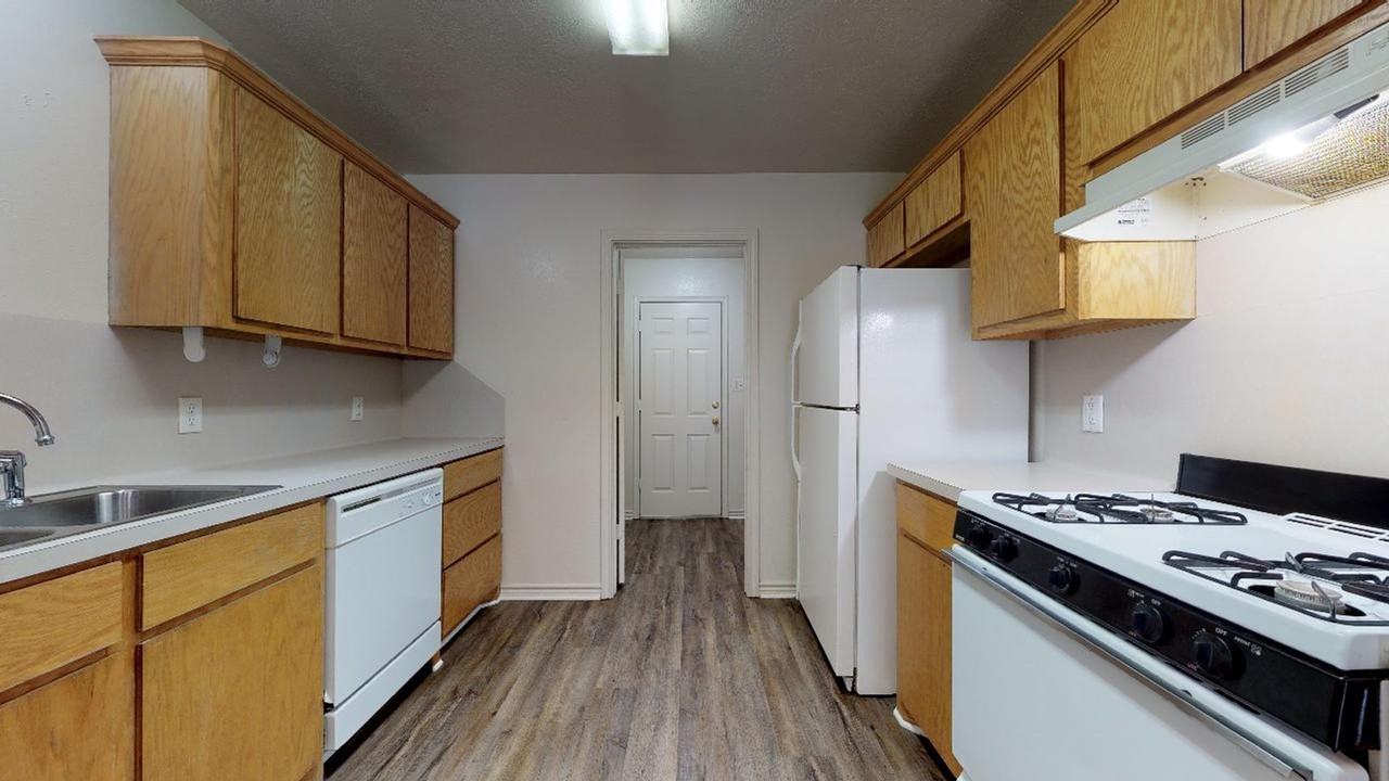 3613 Elaine Dr - Photo 5 of 10