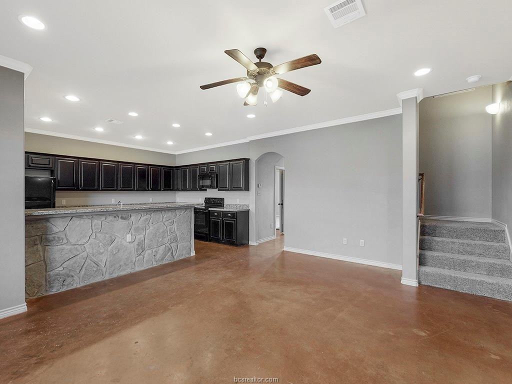 3310 Travis Cole Ave - Photo 3 of 26