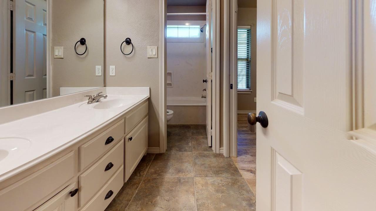 3806 Ransberg Ct - Photo 4 of 15