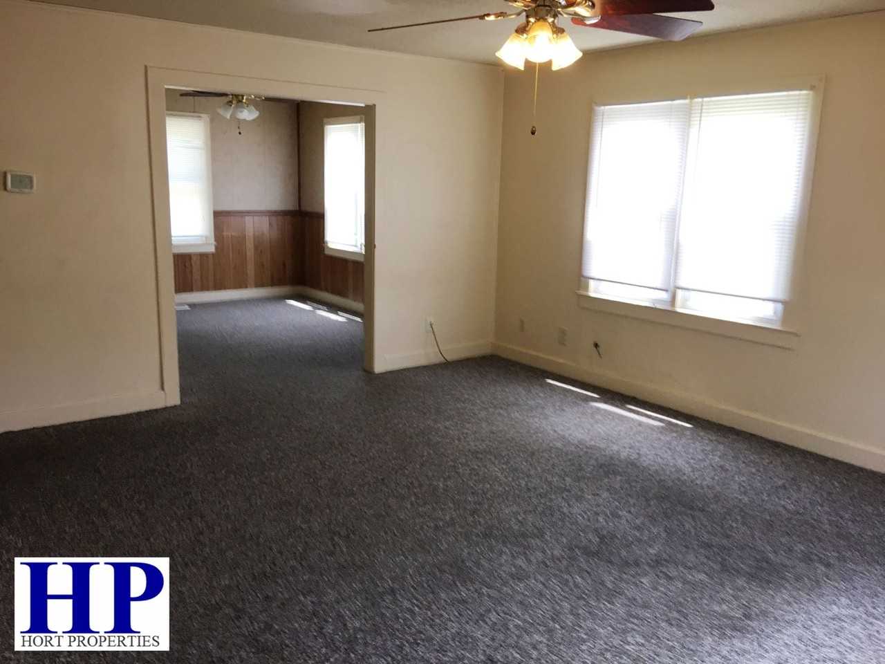 1223 3rd St - Photo 4 of 9