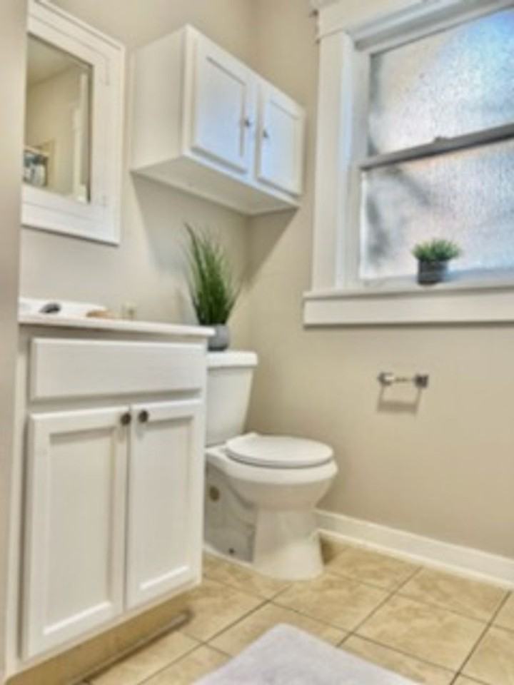 2380 Forest Ave - Photo 6 of 9