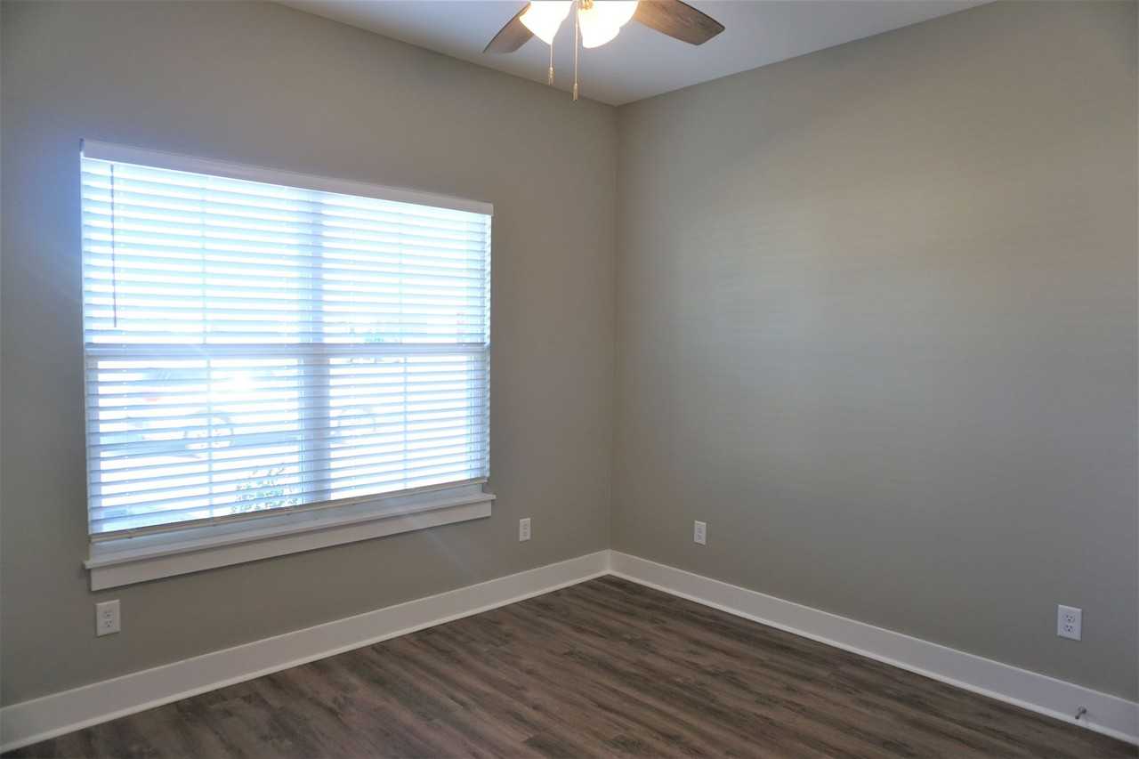 3631 Red Maple Way - Photo 4 of 14