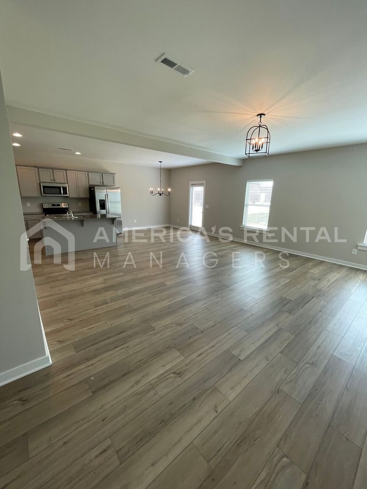 2141 Ellsworth Loop Rd Sw - Photo 3 of 37
