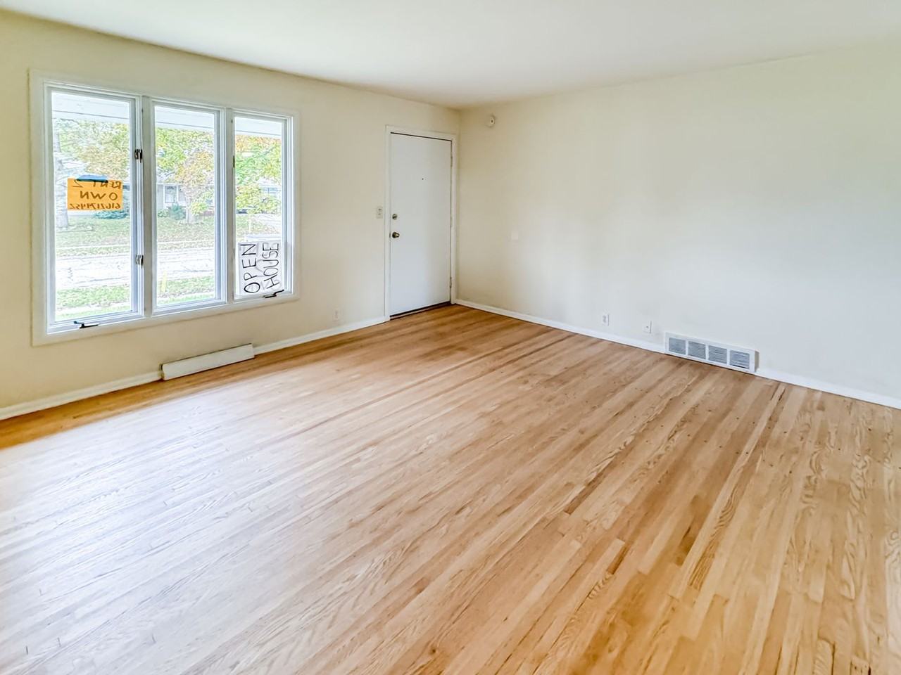 4204 Northgate St Ne - Photo 2 of 19