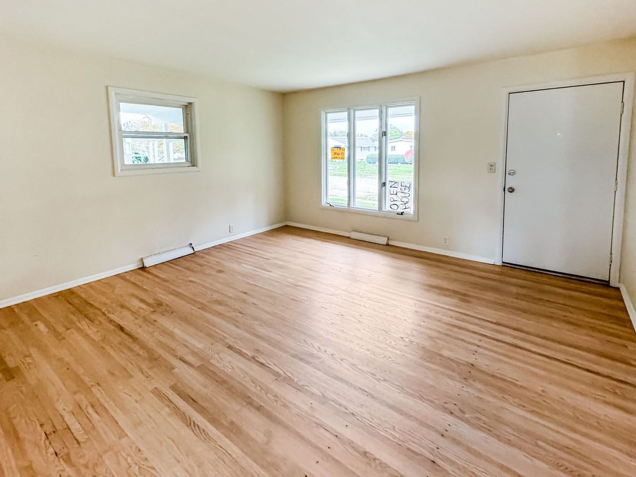 4204 Northgate St Ne - Photo 3 of 19