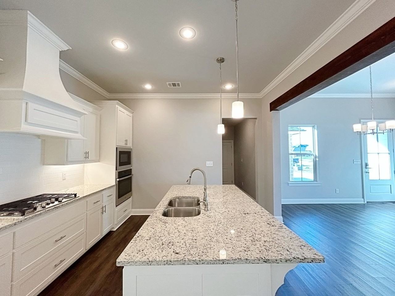 13420 Belle Prairie Dr - Photo 3 of 43