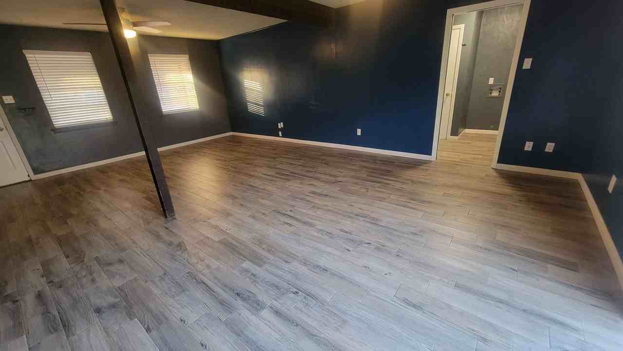 105 Granada Dr - Photo 3 of 25