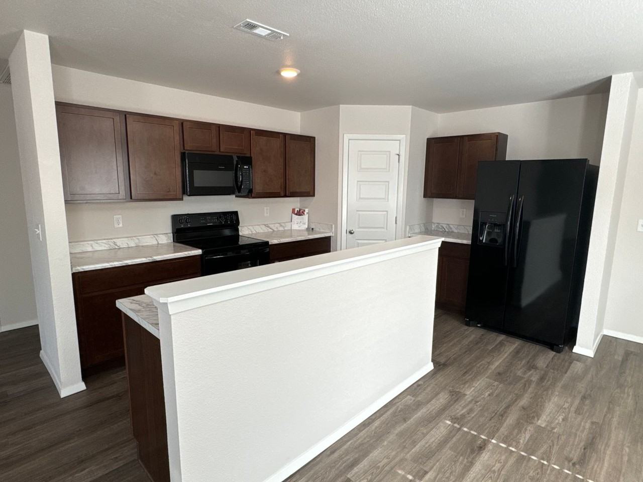 1791 Aspen St - Photo 5 of 17