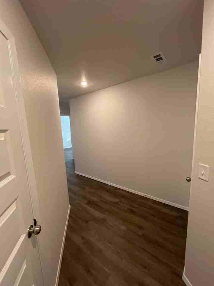 1869 Aspen St - Photo 5 of 23