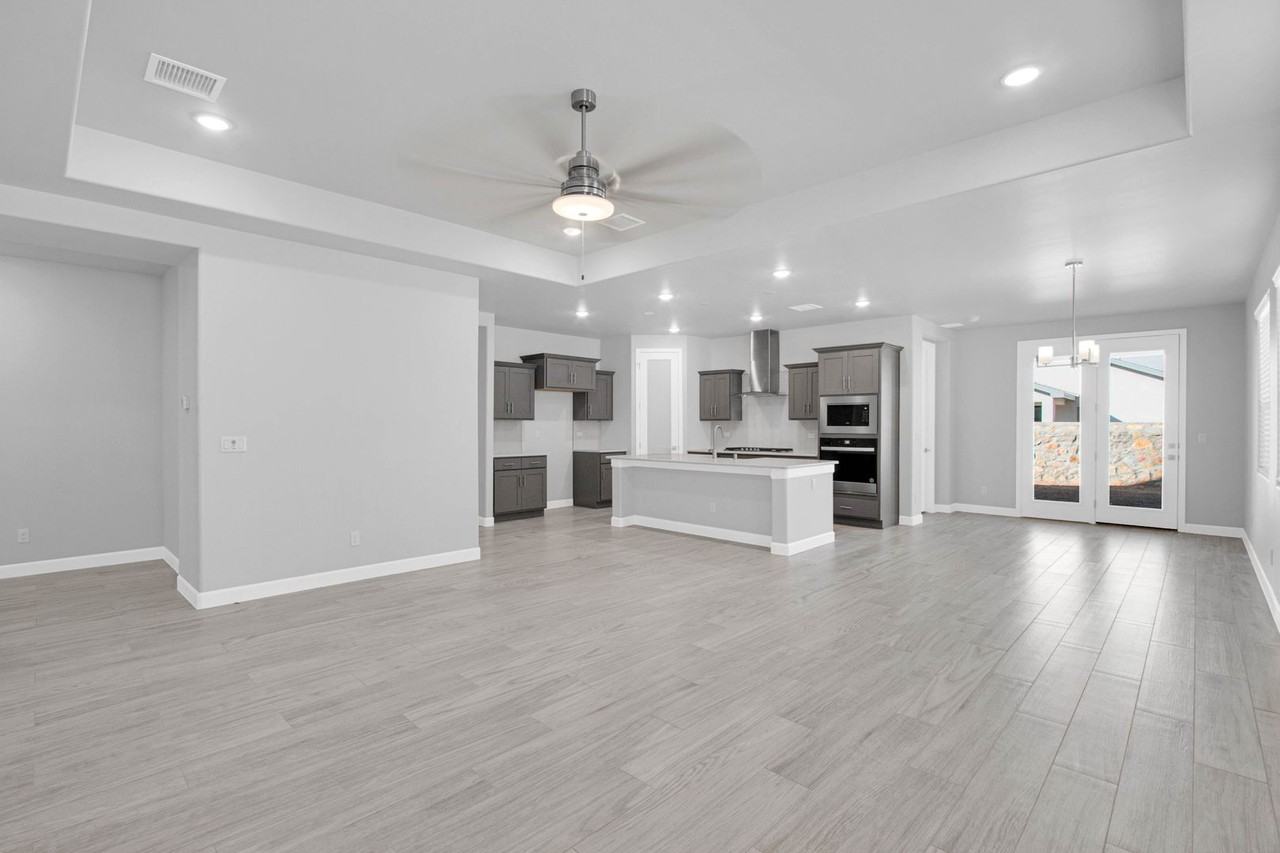 123 Esther Trl - Photo 2 of 22