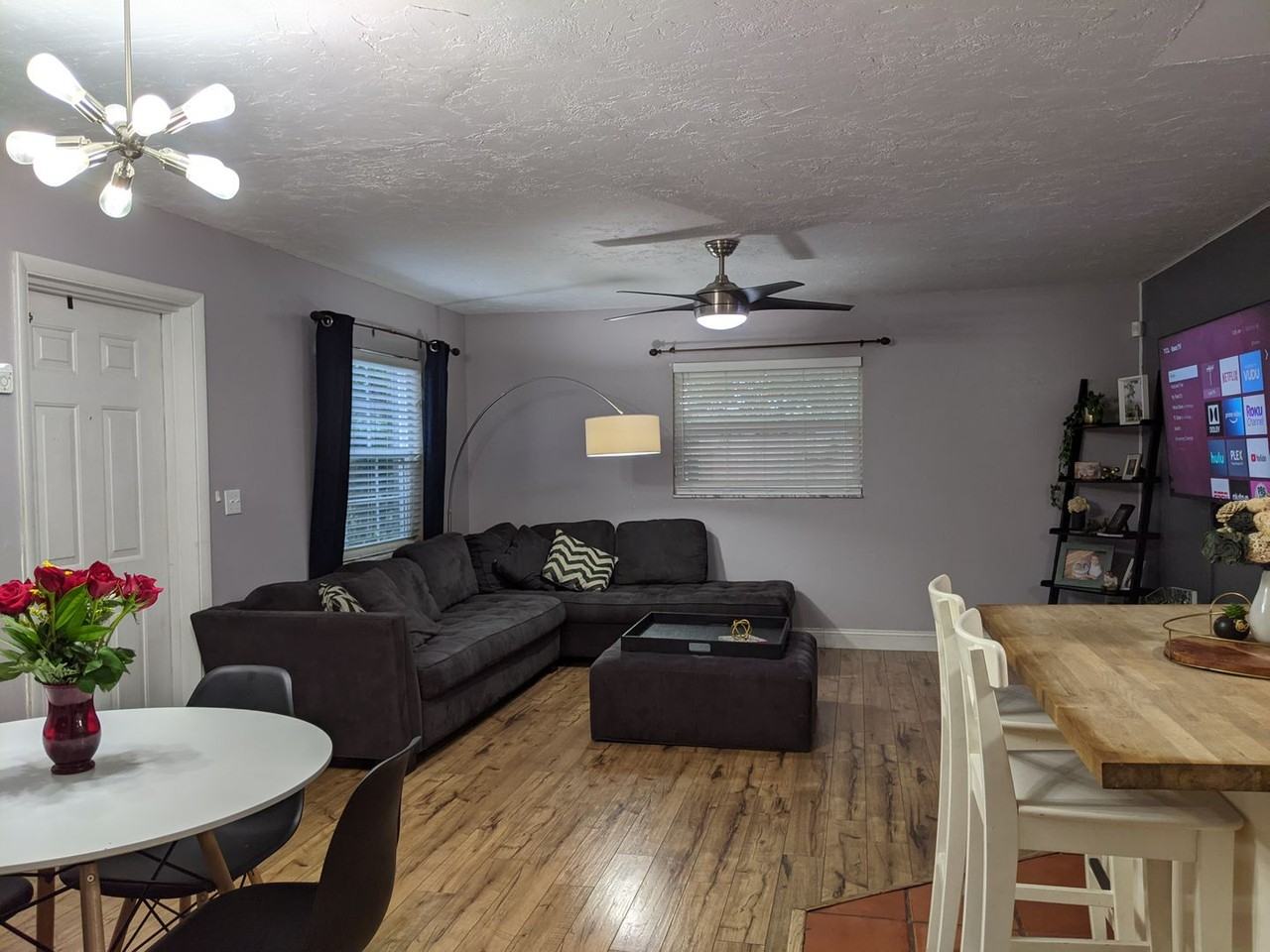 1905 Weeks Ave - Photo 2 of 13