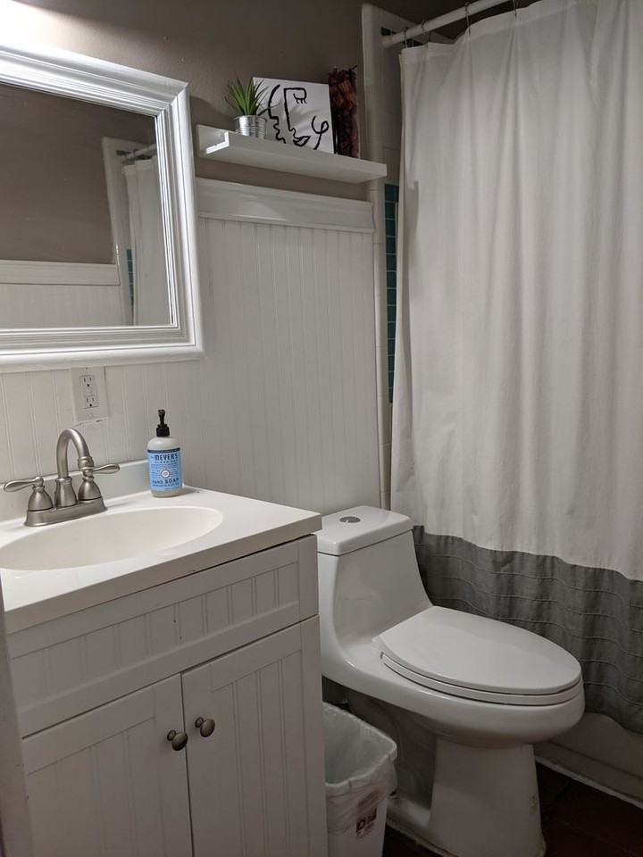 1905 Weeks Ave - Photo 6 of 13