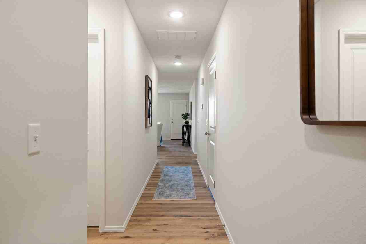 1306 S Choctaw Rd - Photo 2 of 14