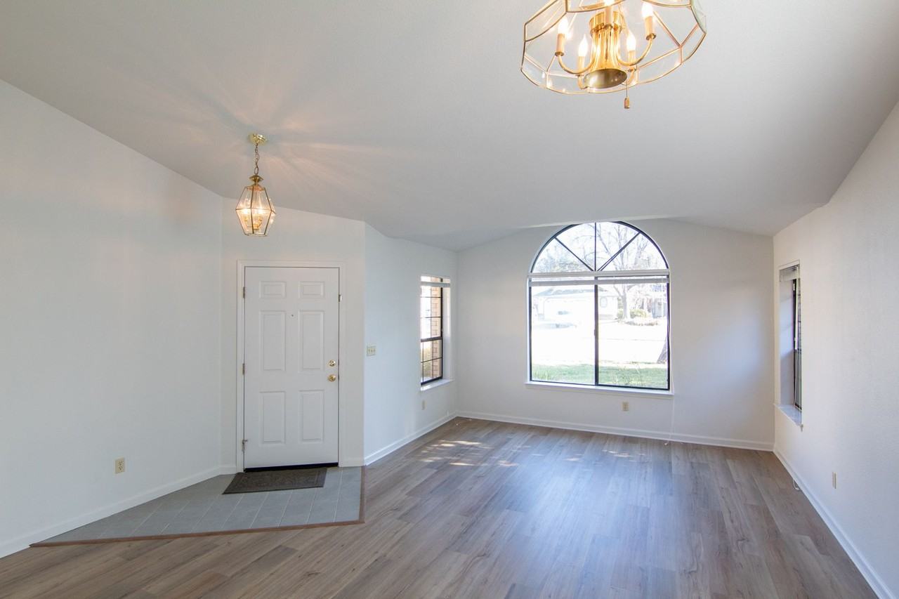 4386 Songbird Way - Photo 2 of 30