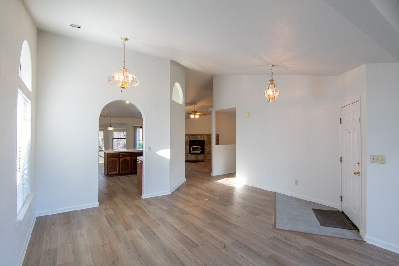 4386 Songbird Way - Photo 3 of 30