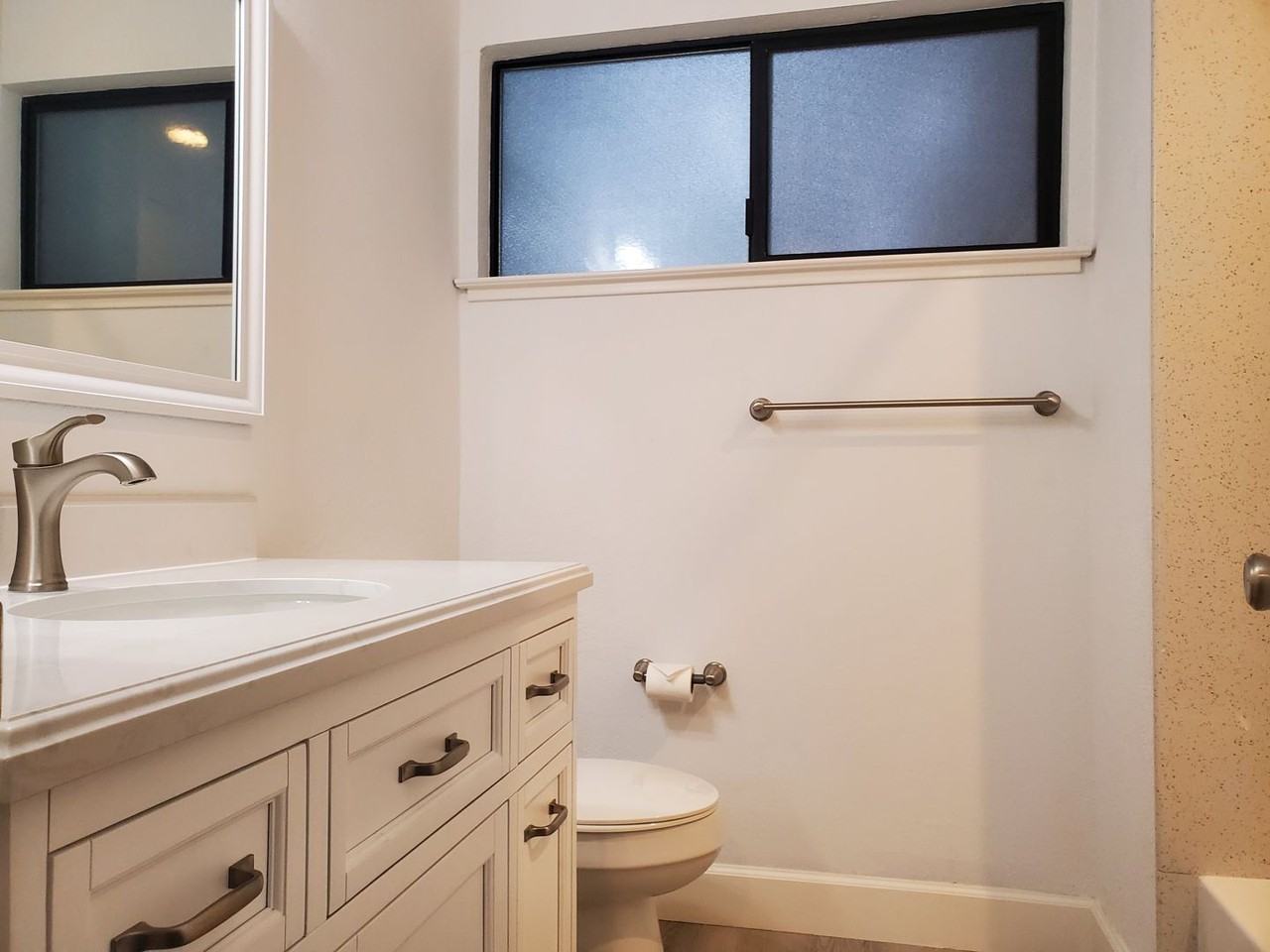 1001 Villa Maria Ct - Photo 7 of 13