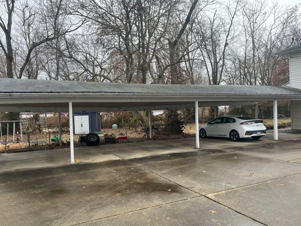 1236 Governor St - Photo 3 of 7