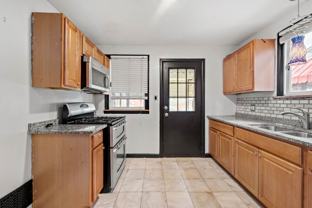 862 School St - Photo 1 of 1