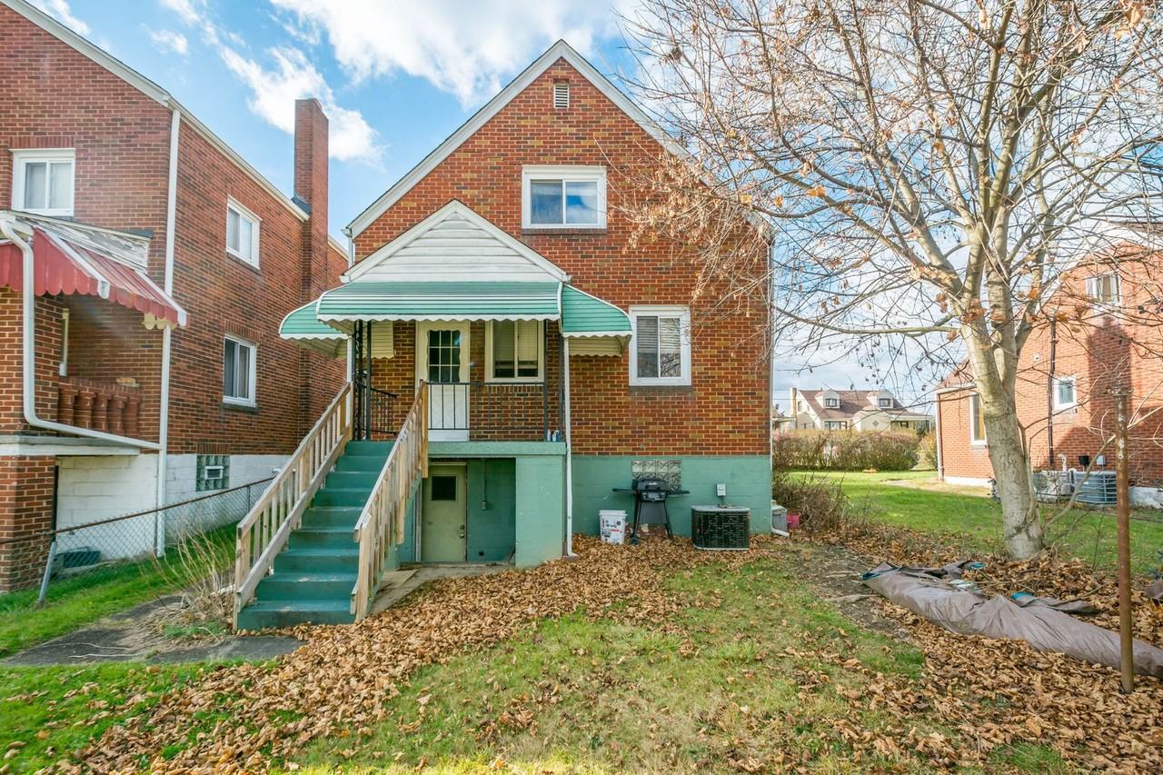 862 School St - Photo 4 of 28