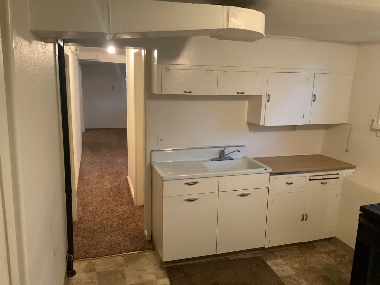 1020 Jefferson St - Photo 5 of 11