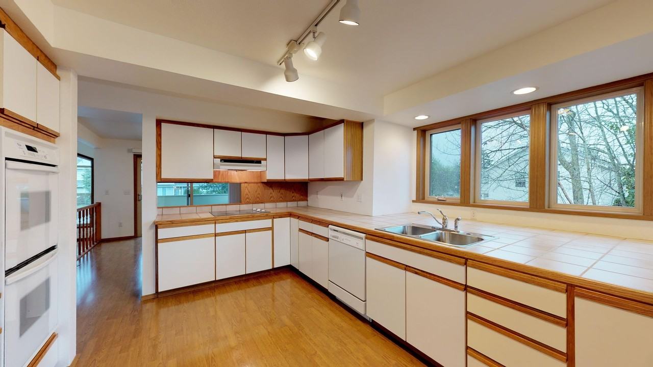 4920 Wa Tau Ga Ave Ne - Photo 5 of 25