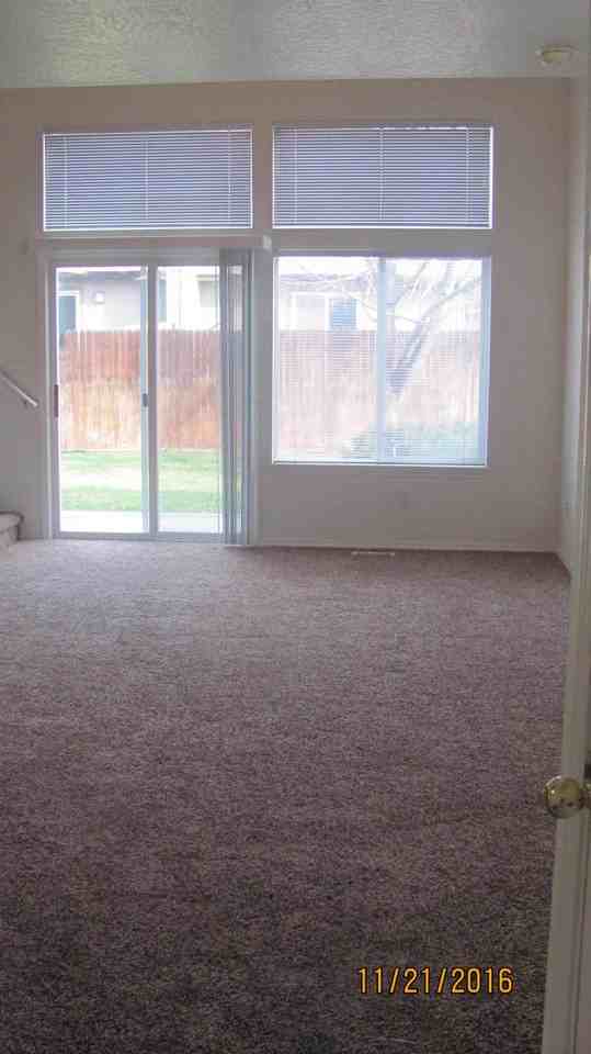 2206 S Dorothy Ave - Photo 2 of 8