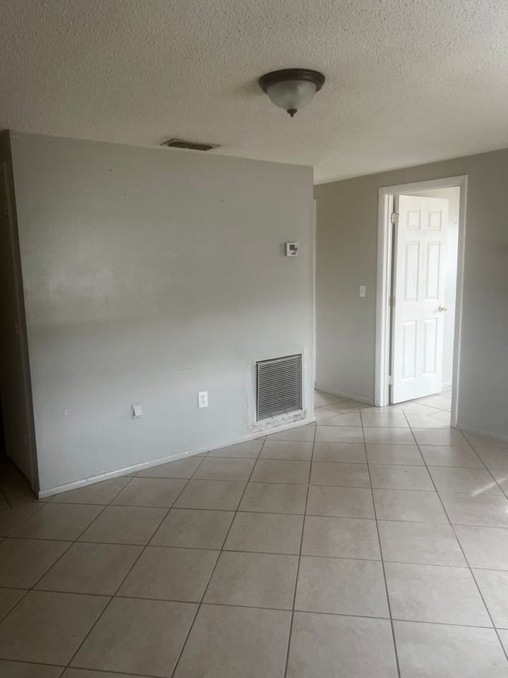 12204 Maltz - Photo 3 of 6