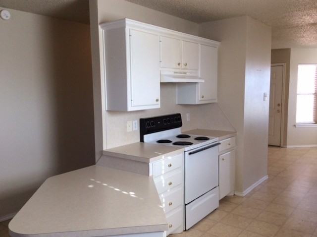 1801 77th St - Photo 2 of 29