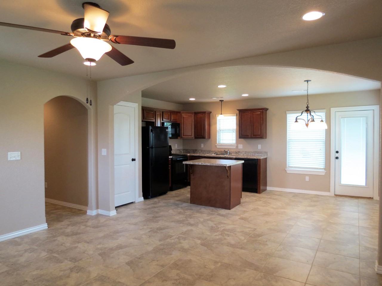 1630 Gallant Fox Ln - Photo 3 of 14