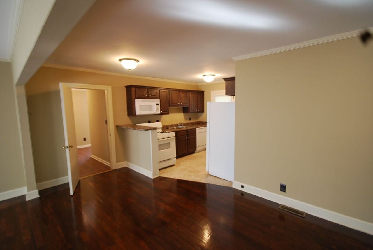 1414 21st Ave E - Photo 2 of 7