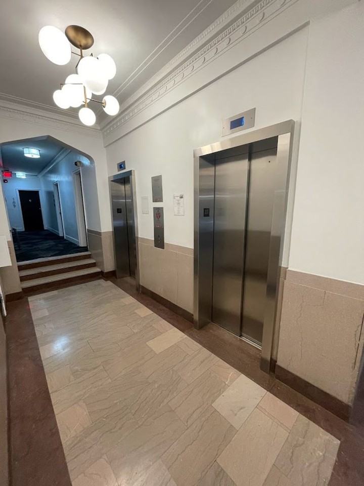 1010 25th St Nw - Photo 4 of 28